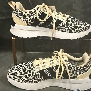 Adidas White Leopard Print size 6.5